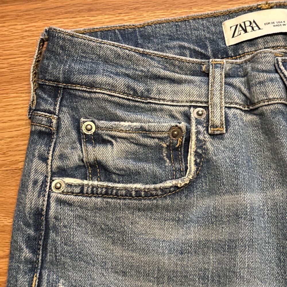 Zara Women's Blue Denim Straight Leg Jeans Medium Wash 5-Pocket, Size 4 - Picture 5 of 10